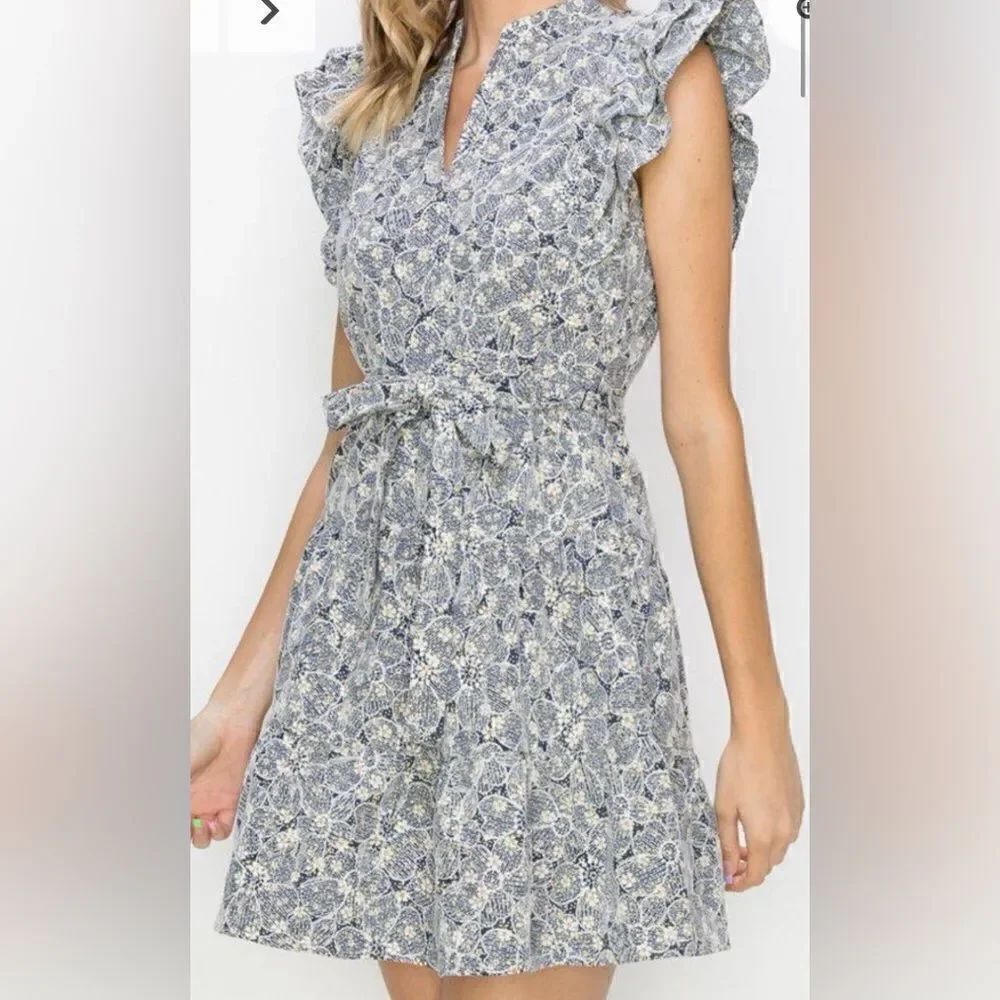 Adelyn Rae Liza dress size small